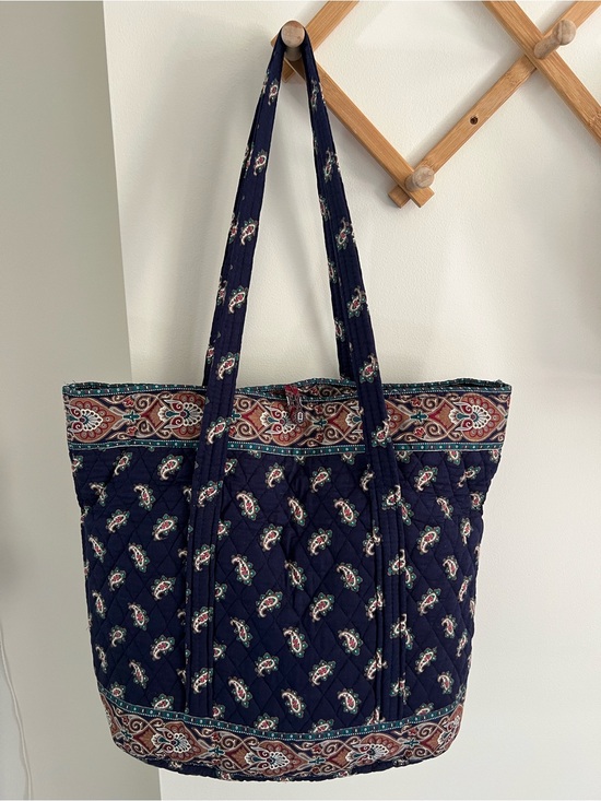 Vera Bradley Handbags - Vera Bradley Vintage Navy Paisley Large Tote